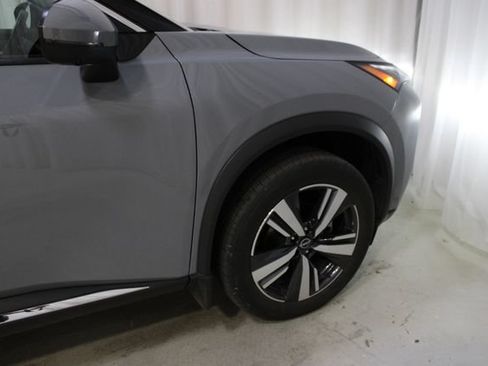 Used 2023 Nissan Rogue SL AWD/4WD image 39