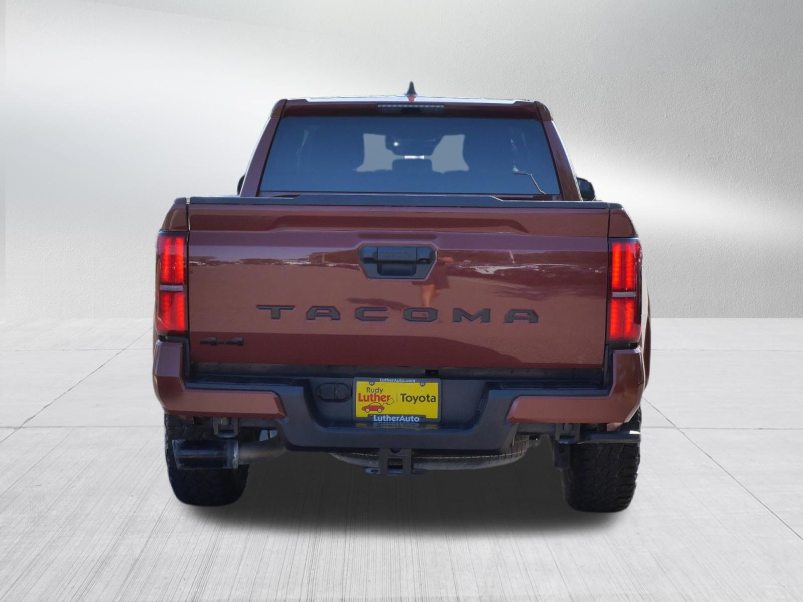 Used 2025 Toyota Tacoma TRD Sport AWD/4WD image 6