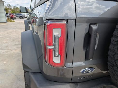 Used 2022 Ford Bronco Wildtrak AWD/4WD image 12