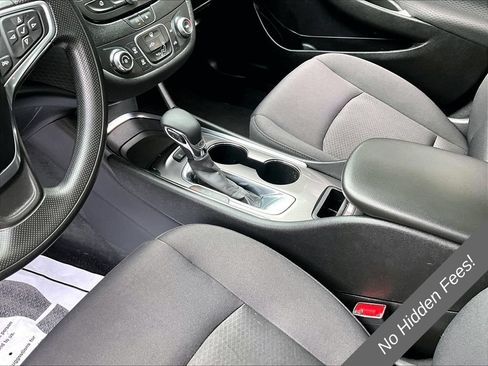 Used 2022 Chevrolet Malibu LS w/ Driver Confidence Package II FWD image 12