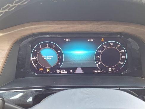 Used 2025 Volkswagen Atlas SE AWD/4WD image 15