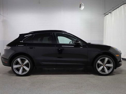 Certified 2024 Porsche Macan image 10