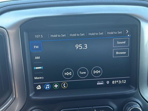 Used 2021 Chevrolet Silverado 1500 LT AWD/4WD image 22
