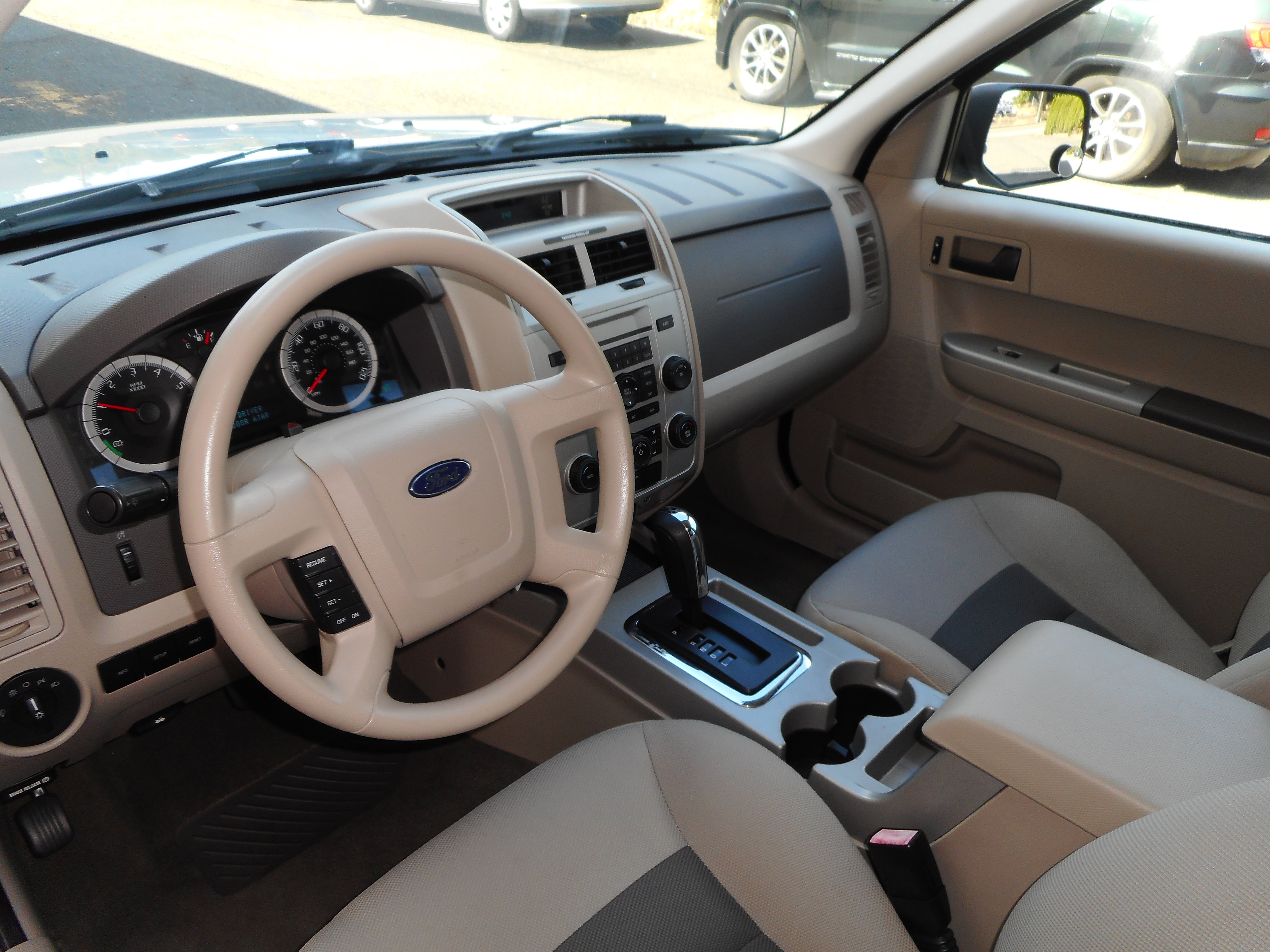 Used 2008 Ford Escape 4WD Hybrid image 14