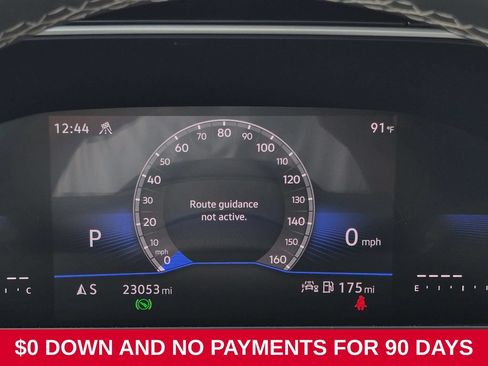 Used 2025 Volkswagen Taos SE AWD/4WD image 14