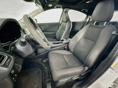 Used 2022 Honda HR-V EX image 13