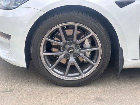 Used 2020 Tesla Model 3 Standard Range image 11