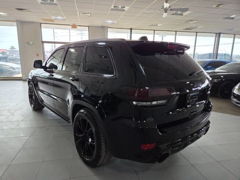 Used 2017 Jeep Grand Cherokee SRT image 7