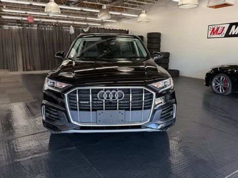 Used 2020 Audi Q7 3.0T Premium Plus AWD/4WD image 2