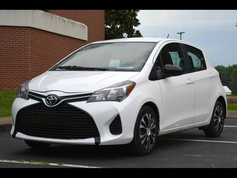 Used 2016 Toyota Yaris L FWD image 1