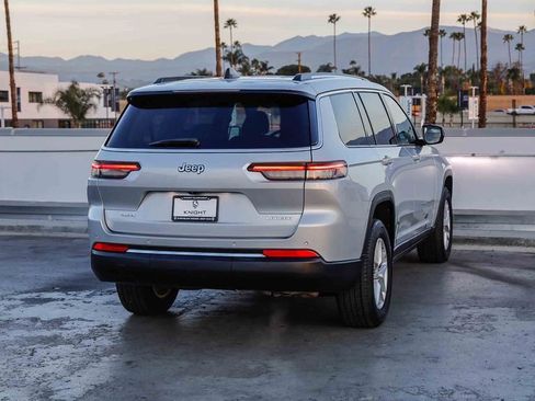 Used 2023 Jeep Grand Cherokee L Laredo image 9