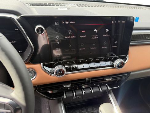 New 2026 GMC Canyon AT4 w/ Technology Plus Package AWD/4WD image 12