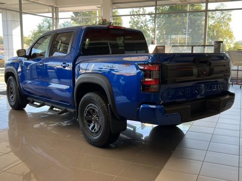 Used 2025 Nissan Frontier PRO-4X image 38