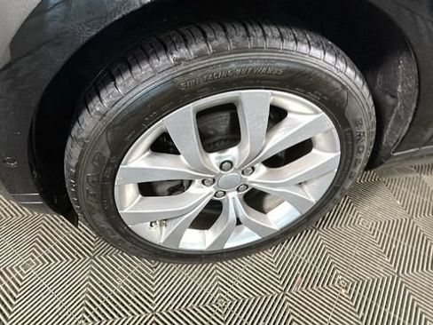 Used 2021 Land Rover Range Rover Evoque S AWD/4WD image 10