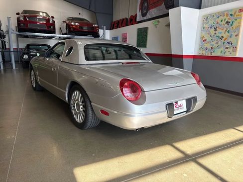 Used 2004 Ford Thunderbird RWD image 40