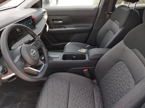 New 2026 Nissan Kicks SV FWD image 25
