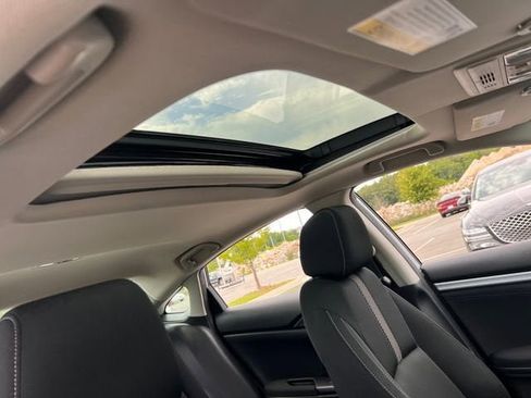 Used 2018 Honda Civic EX-T image 32