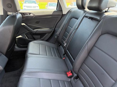 Certified 2024 Volkswagen Jetta SE FWD image 26