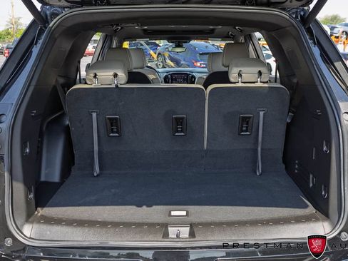Used 2023 Chevrolet Traverse Premier AWD/4WD image 45