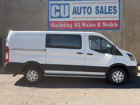 Used 2024 Ford Transit 250 Low Roof w/ Exterior Upgrade Package RWD image 4