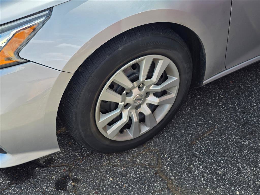 Used 2020 Nissan Altima 2.5 S FWD image 19