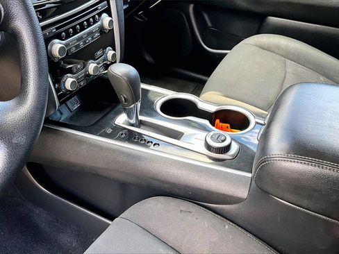 Used 2020 Nissan Pathfinder S image 17