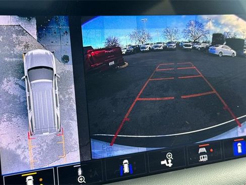 Used 2021 Chevrolet Tahoe RST w/ Luxury Package image 28