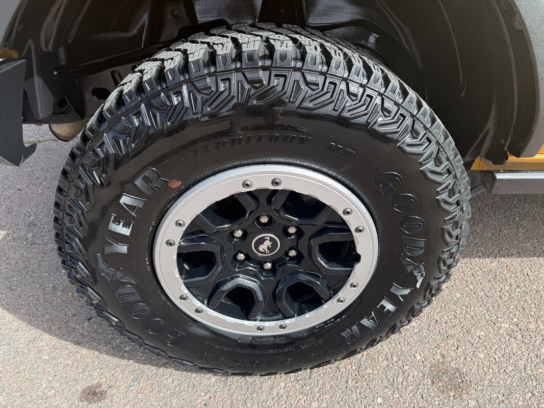 Used 2022 Ford Bronco Black Diamond AWD/4WD image 11