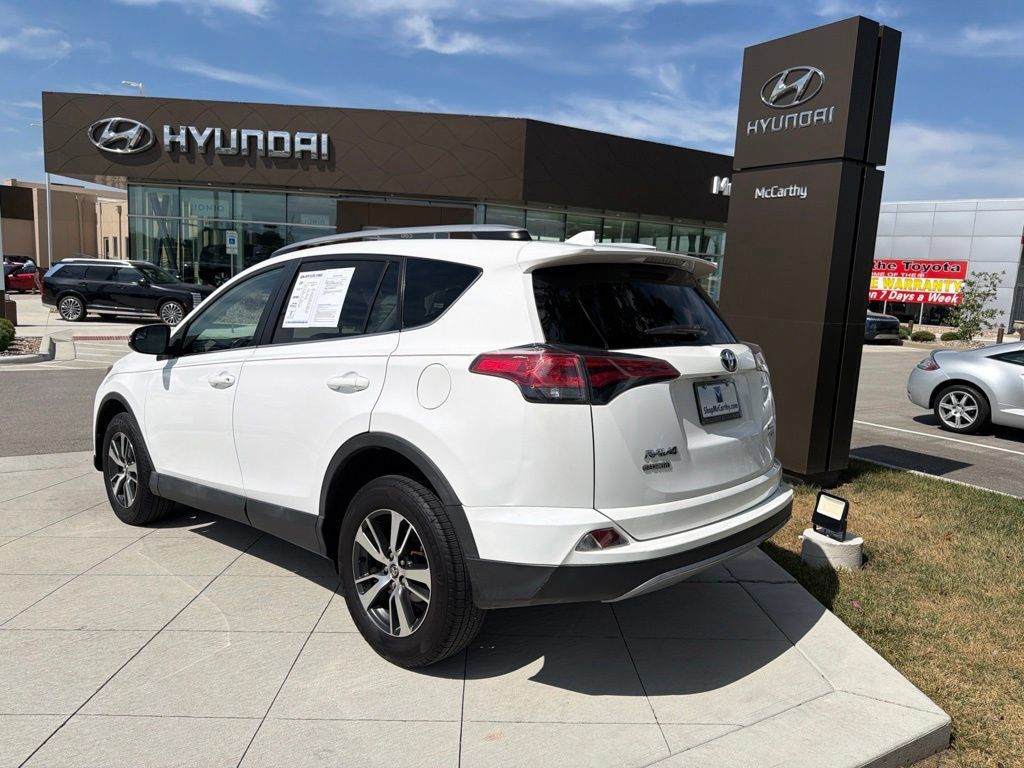 Used 2017 Toyota RAV4 XLE w/ Carpet Mat Package AWD/4WD image 3