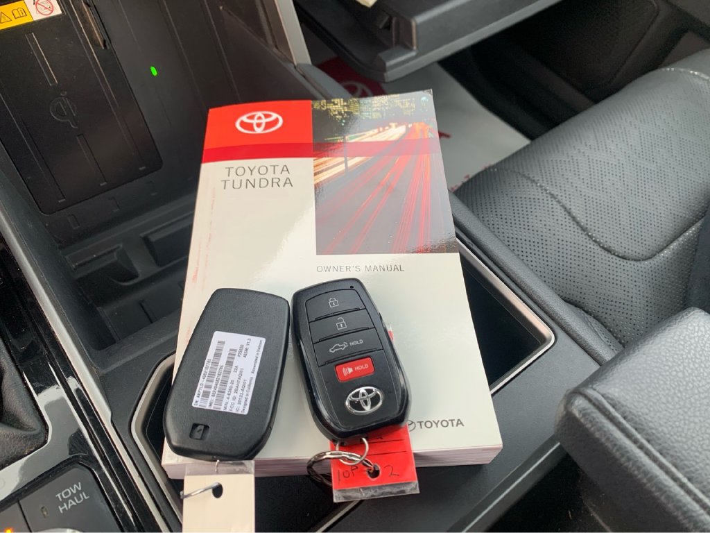 New 2026 Toyota Tundra Limited AWD/4WD image 9