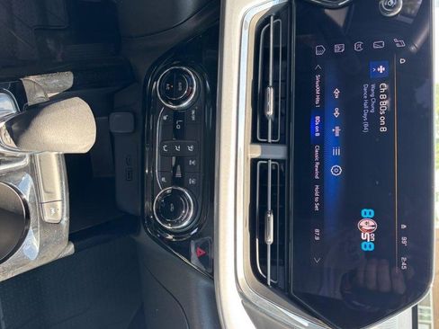 Used 2024 Chevrolet Trax LT w/ Driver Confidence Package FWD image 13