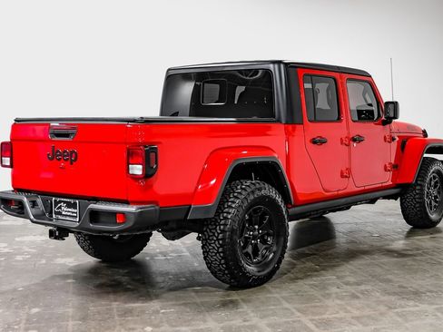 Used 2022 Jeep Gladiator Sport AWD/4WD image 7
