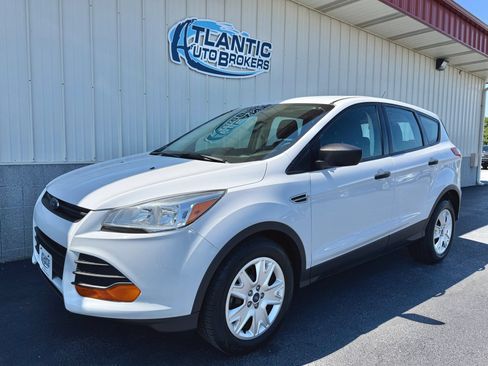 Used 2014 Ford Escape S FWD image 1