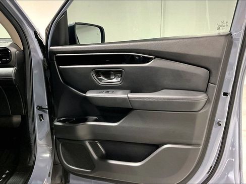Used 2025 Honda Pilot Touring image 23