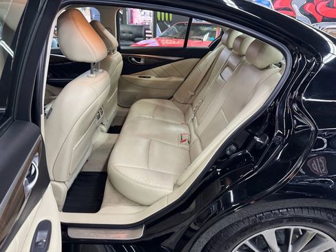 Used 2018 INFINITI Q50 Luxe w/ Sensory Package (Luxe) AWD/4WD image 13