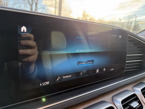 Used 2021 Mercedes-Benz GLE 350 4MATIC w/ Premium Package image 21