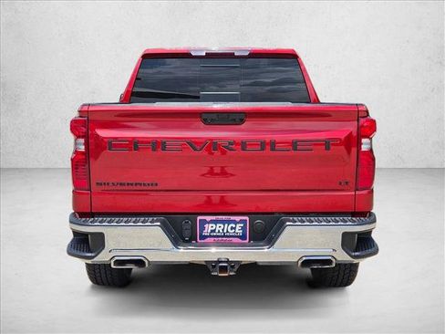 Used 2022 Chevrolet Silverado 1500 LT AWD/4WD image 7