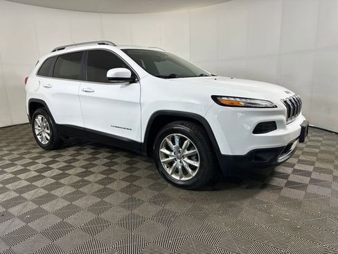 Used 2017 Jeep Cherokee Limited AWD/4WD image 2