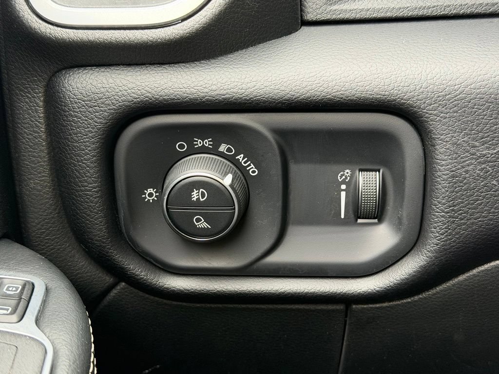 Certified 2024 RAM 2500 Big Horn w/ Safety Group AWD/4WD image 11