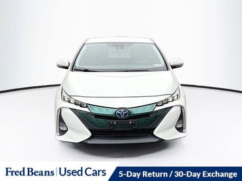 Used 2017 Toyota Prius Prime Advanced FWD image 2