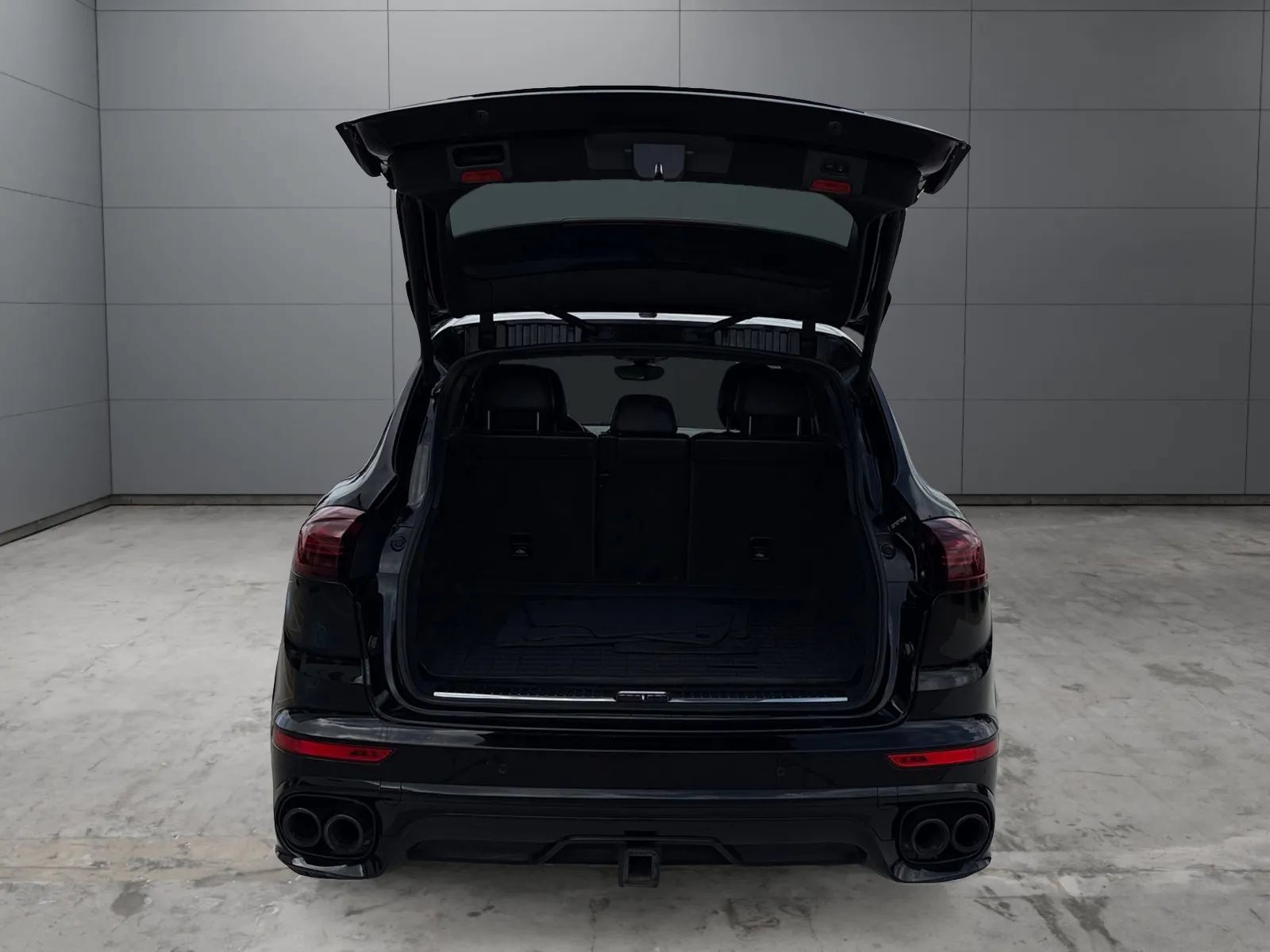 Used 2016 Porsche Cayenne GTS AWD/4WD image 9