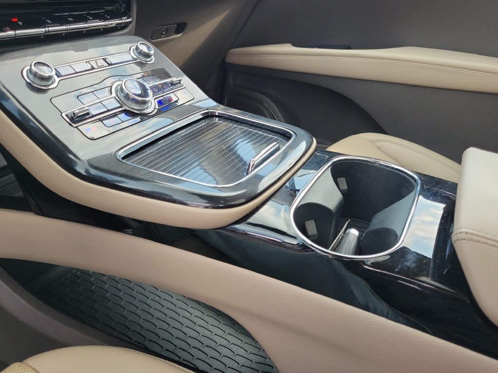 Certified 2023 Lincoln Nautilus Reserve AWD/4WD image 31