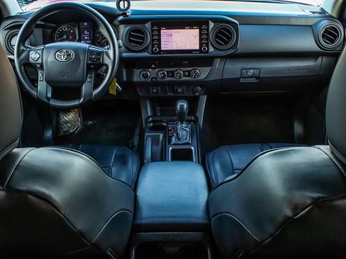 Used 2020 Toyota Tacoma SR image 33