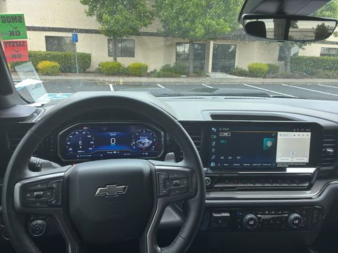 Used 2024 Chevrolet Silverado 1500 ZR2 w/ Technology Package AWD/4WD image 28