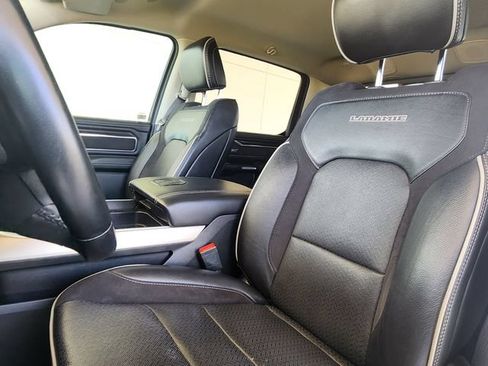 Used 2022 RAM 1500 Laramie AWD/4WD image 16