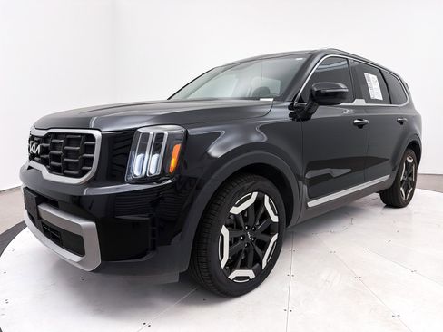 Used 2023 Kia Telluride S w/ S Sunroof Package image 14