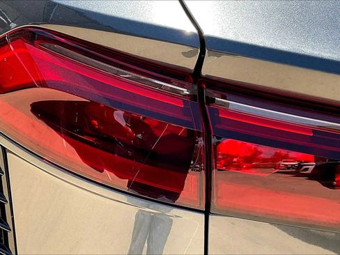 New 2025 Audi RS Q8 performance image 14