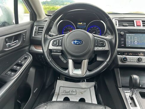 Used 2016 Subaru Outback 2.5i Limited AWD/4WD image 17