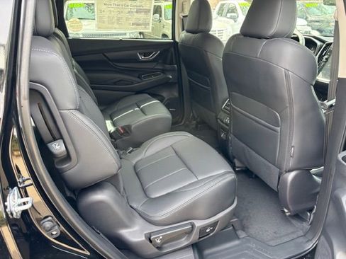 New 2026 Subaru Ascent Limited w/ Popular Package #2 AWD/4WD image 11