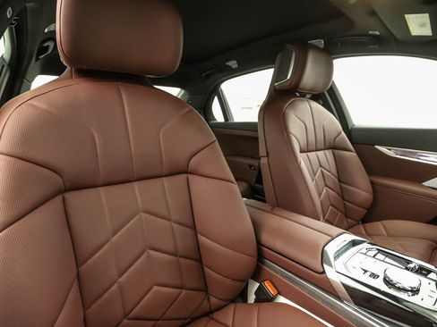 New 2026 BMW 740i xDrive AWD/4WD image 33